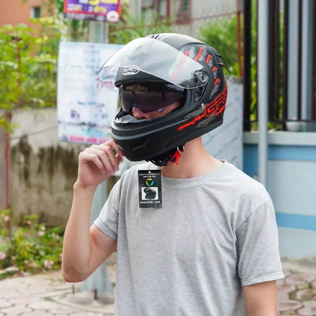 AFAST Việt Nam là nhà phân phối các loại mũ bảo hiểm đạt chuẩn, chính hãng đến từ các thương hiệu uy tín.